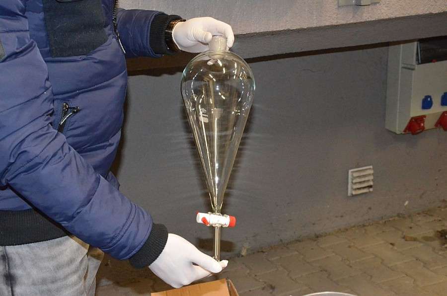 Pogranicznicy zabezpieczyli sprzęt i komponenty do produkcji narkotyków