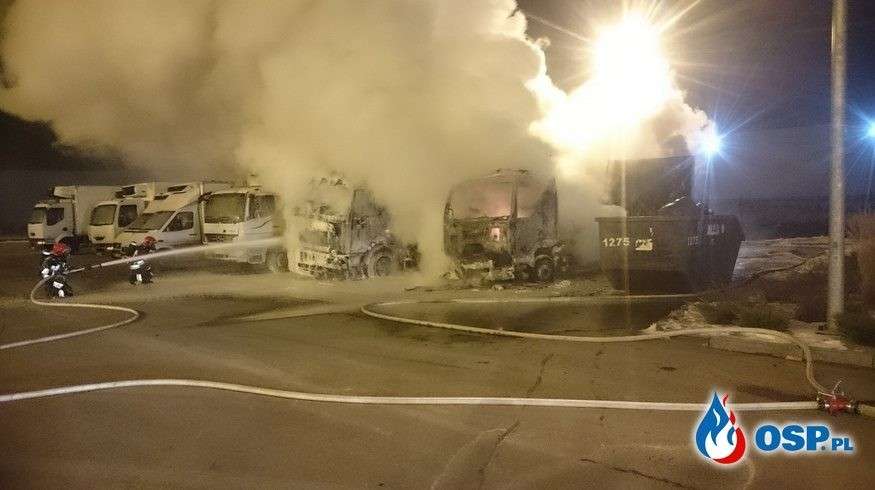 Nocny pożar pod Wrocławiem - spłonęły dwie ciężarówki! 
