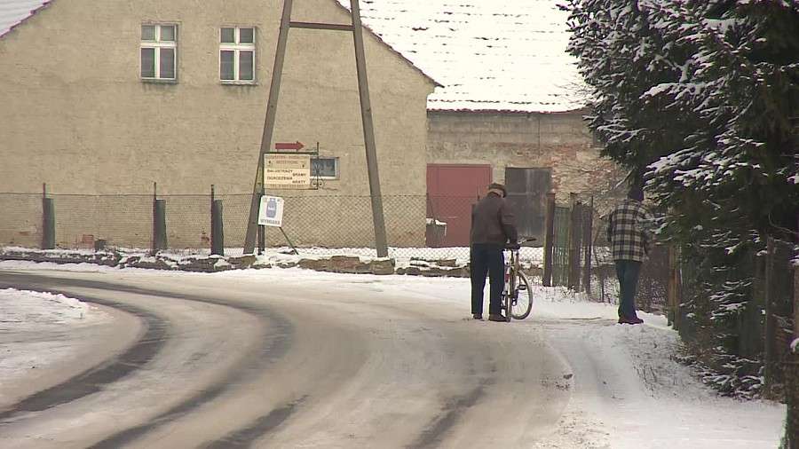 Kucharka i kościelna chodziły zamiast ksiedza po kolędzie.