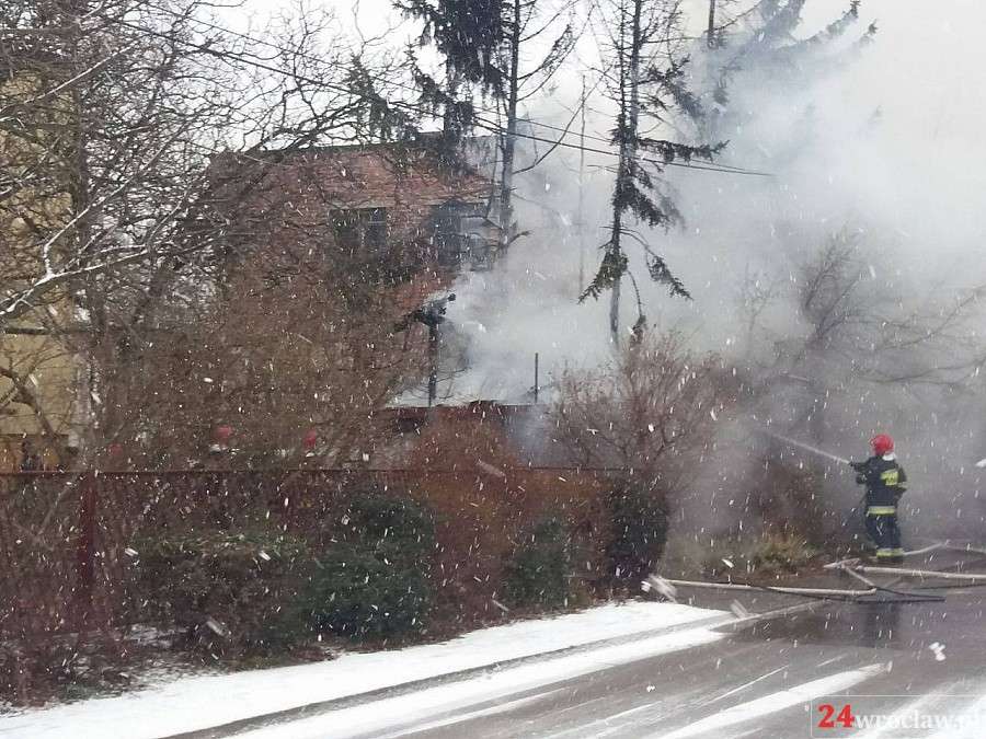 Pożar altany w podwrocławskich Radwanicach 