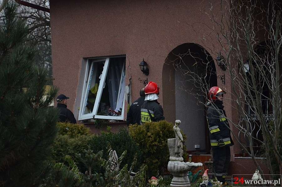 Wybuch i pożar w domu jednorodzinnym pod Wrocławiem!