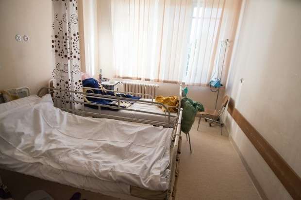 Pod pretekstem sprzątania sal szpitalnych usiłował okraść pacjentów