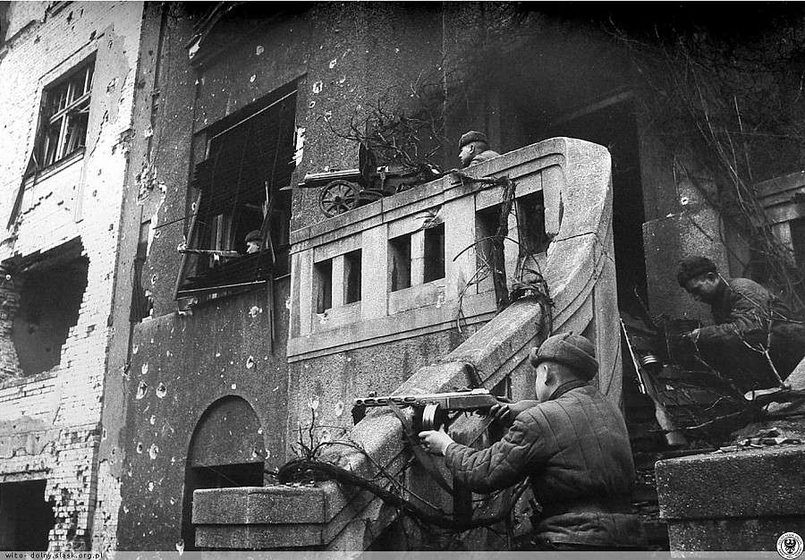 Zapiski z Festung Breslau i polskiego Wrocławia 1945 - 1947