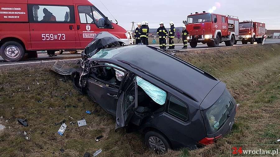 Czołowe zderzenie pod Osiekiem (video)