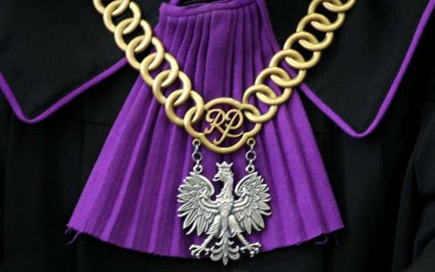 Tymczasowy areszt dla podejrzanego o czynną napaść z użyciem siekiery na interweniujących policjantó
