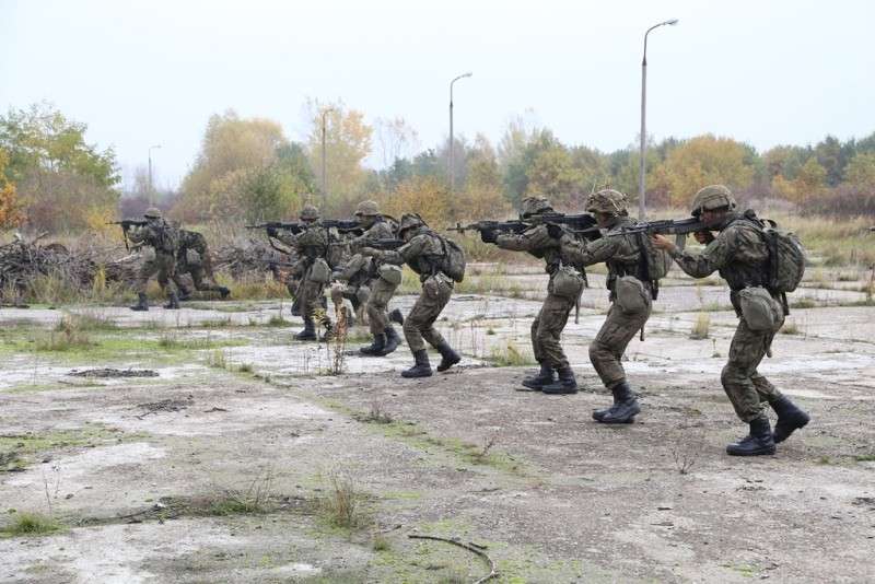 Trwa szkolenie przyszłych oficerów Wojsk Obrony Terytorialnej
