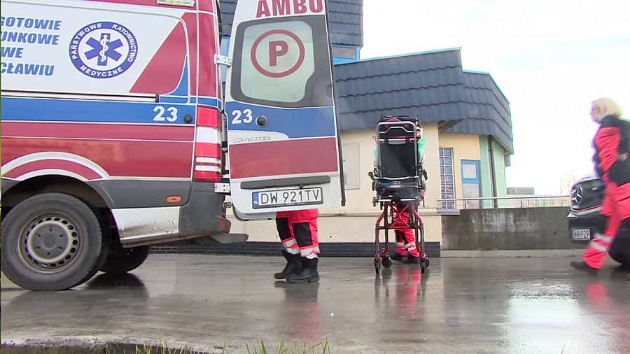Kolejki do karetek we Wrocławiu. 