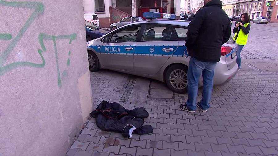 Uliczna bójka z użyciem noża na Kościuszki. Zobacz wideo