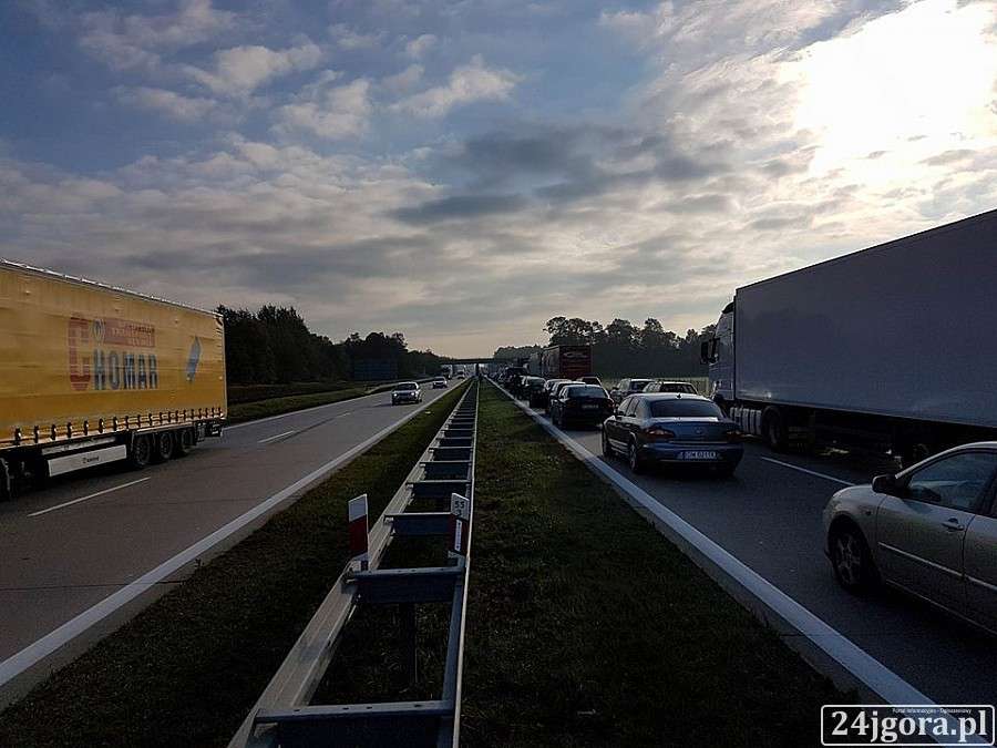 Olbrzymi korek na autostradzie A4