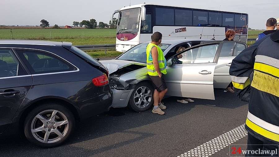 Zderzenie trzech aut na autostradzie A 4