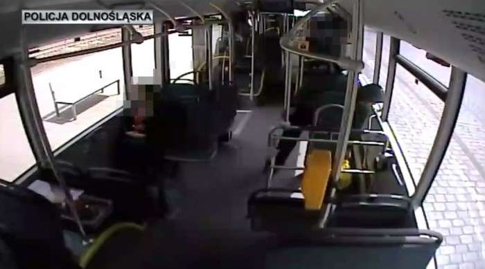 Wybuchnie bomba w autobusie