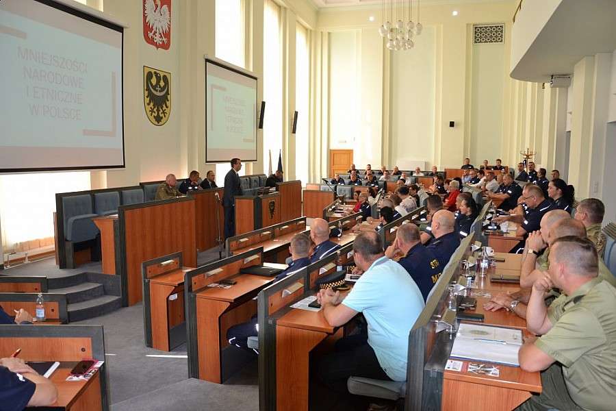 Prawa mniejszości w kontekście bezpieczeństwa i przeciwdziałania dyskryminacji na Dolnym Śląsku