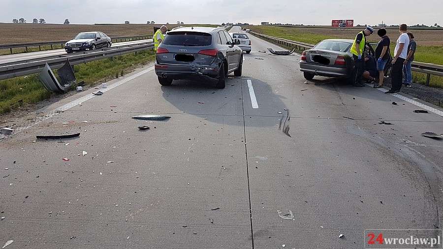 Wypadek na autostradzie pod Wrocławiem