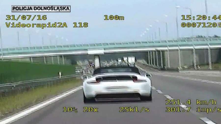 Pędził Porsche ponad 250 km/h