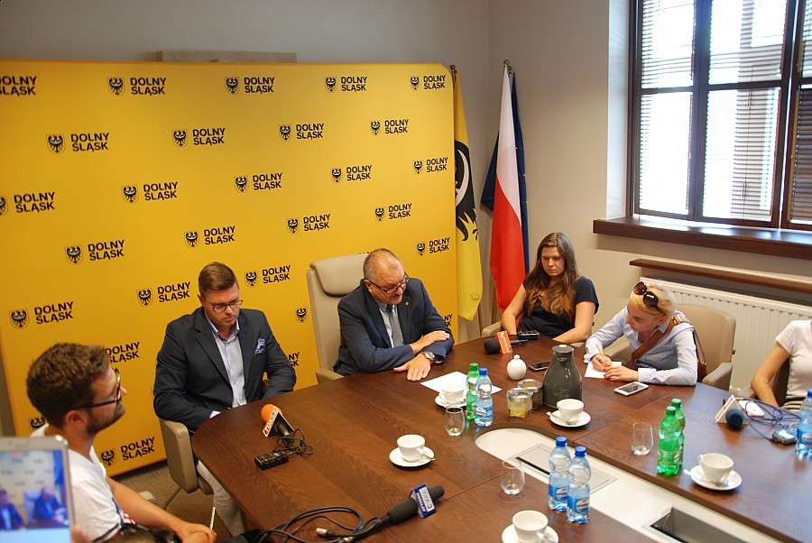 Remontują wojewódzkie drogi - rusza nowy program samorządowy