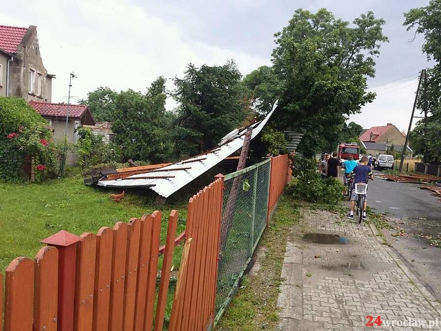 Skutki burzy w Sadowicach Wrocławskich