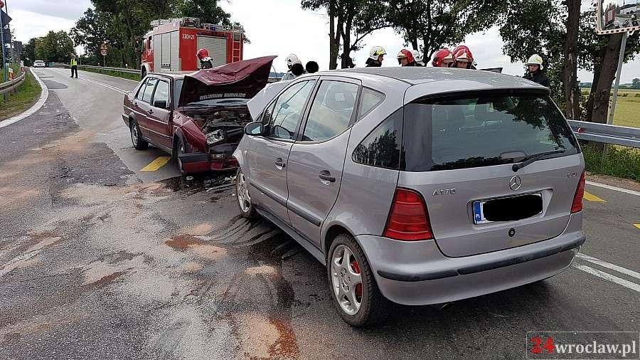 Kolejne zderzenie na zjeździe z autostrady A4 w Kostomłotach