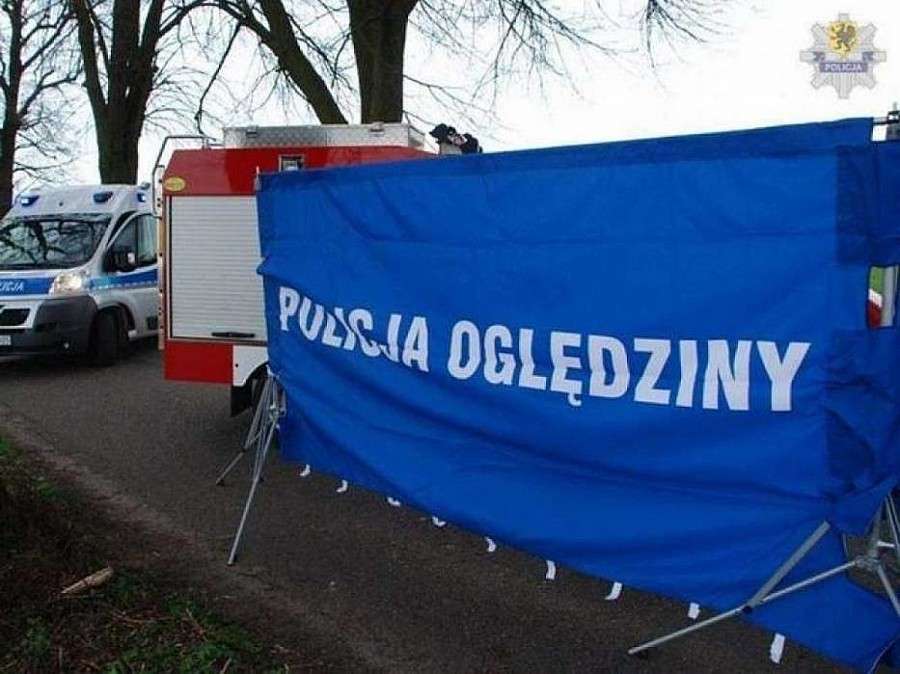 Makabryczny wypadek pod Pustkowem Wilczkowskim. Jedna osoba nie żyje, druga w stanie krytycznym.