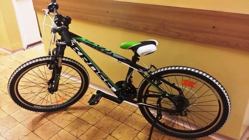 Policjanci zatrzymali złodziei markowego roweru