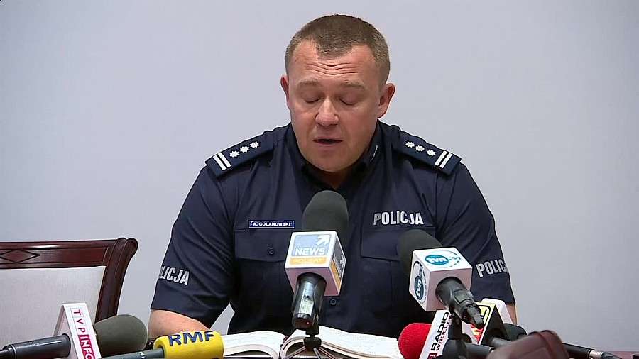 Policja o mężczyźnie zmarłym w komisariacie: Zachowywał się agresywnie i irracjonalnie