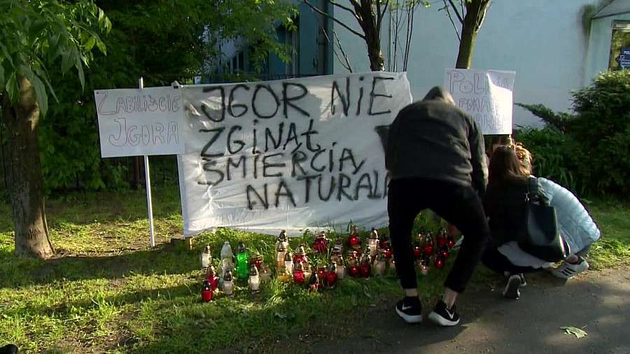 Zatrzymała go policja, zmarł na komisariacie. Protest znajomych Igora we Wrocławiu