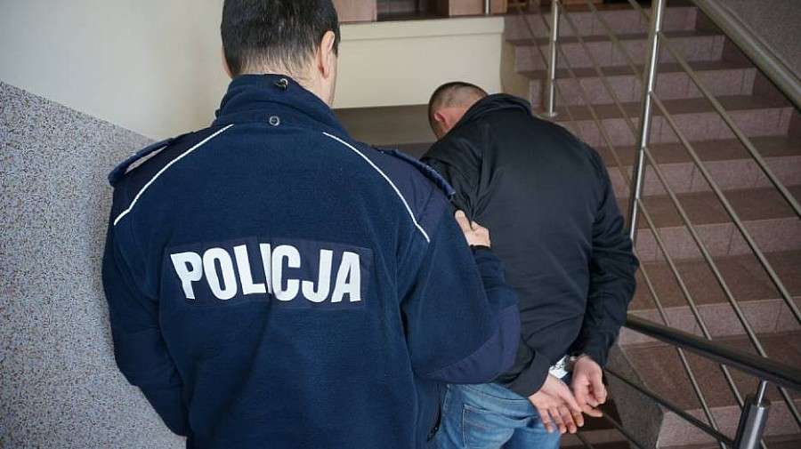 Narkotyki w aucie i kierowca pod wpływem środków odurzających
