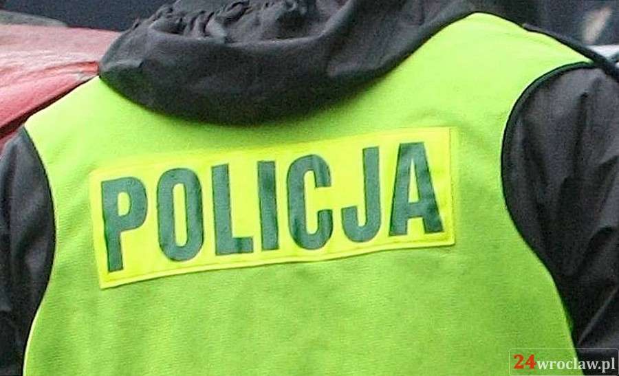 Kolejni oszuści podszywający się pod policjantów