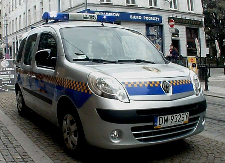 Zanieczyszczony wyjazd z budowy