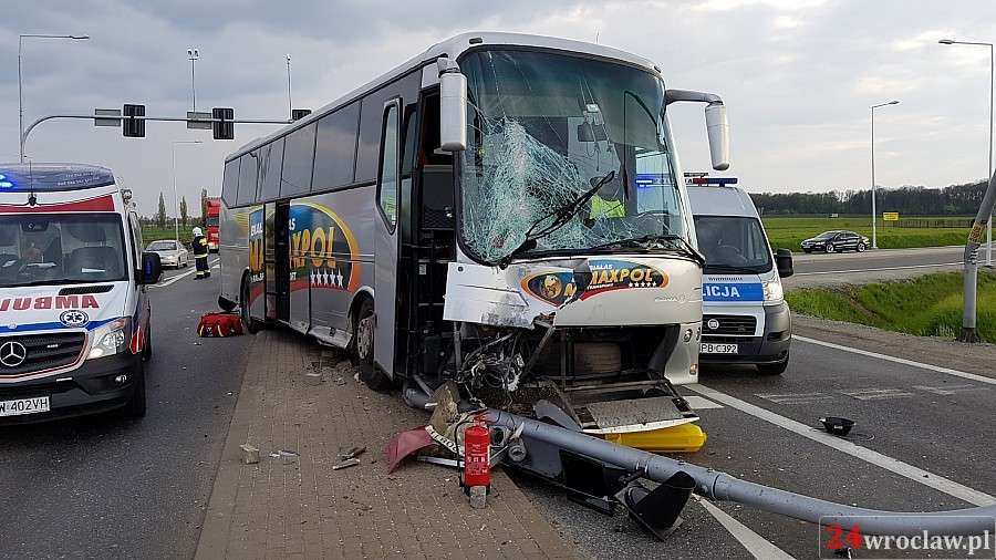 Wypadek autokaru