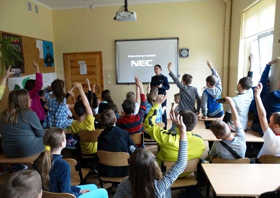 Cyberprzemoc, dopalacze.....spotkanie z uczniami SP 39.
