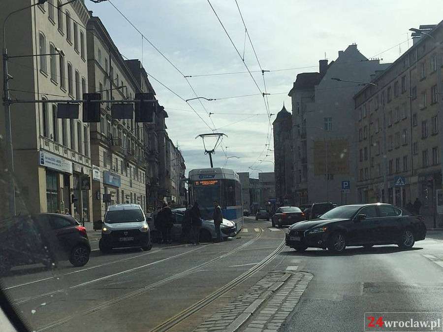 Wypadek tramwaju na ulicy Piłsudskiego