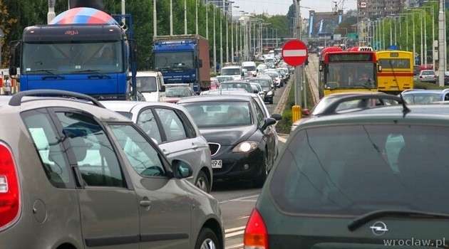 Komunikacja we Wrocławiu – więcej aut i więcej inwestycji