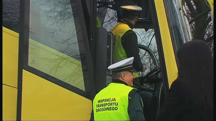 Niepokojące wyniki kontroli autokarów. 