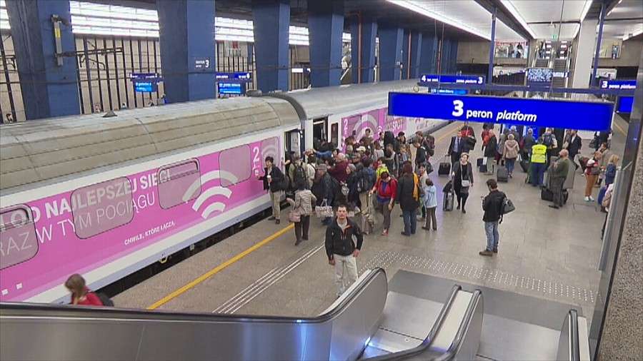 Jesteś właścicielem samochodu, możesz kupić tańszy bilet na pociąg. Nowa akcja PKP Intercity