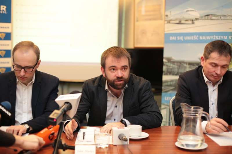 Ryanair zakłada we Wrocławiu laboratorium IT. Praca dla 120 osób