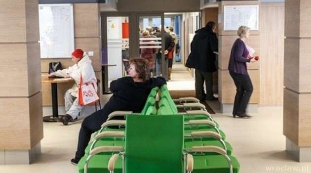  Jak pracują urzędy w czasie świątecznym