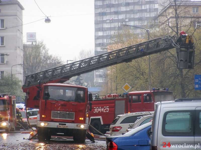 Pożar mieszkania na IV piętrze przy Więckowskiego!