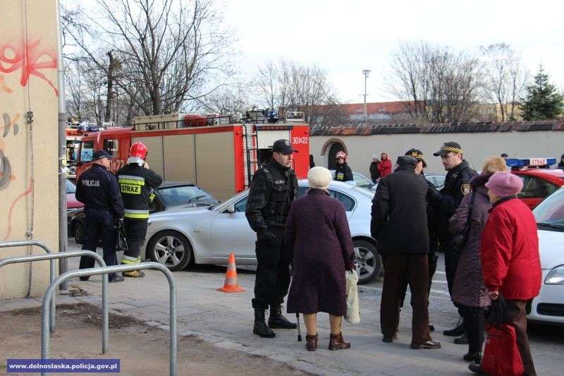 Ewakuacja przychodni przy ul.Dobrzyńskiej