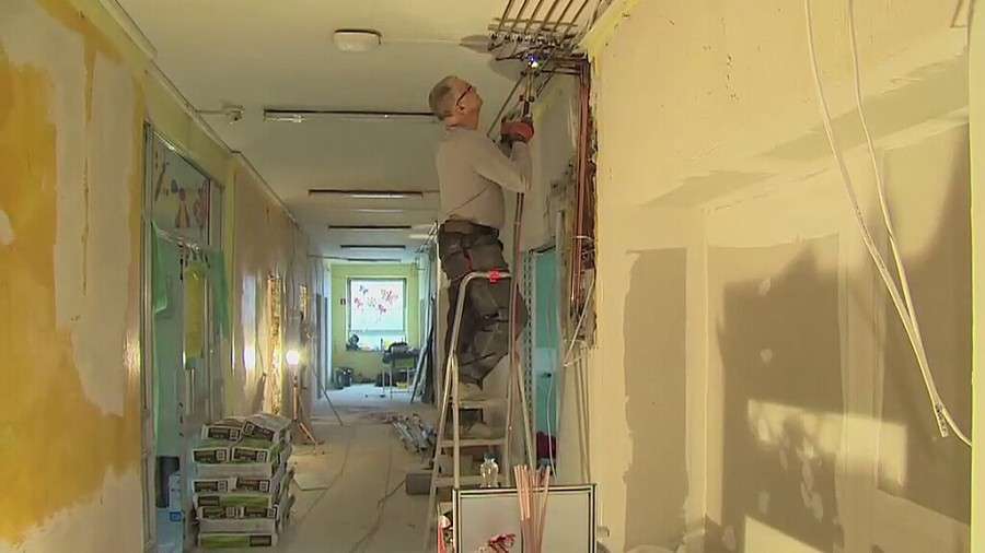 Wrocławscy lekarze zorganizowali remont oddziału dziecięcego. Dyrekcja nie pomaga