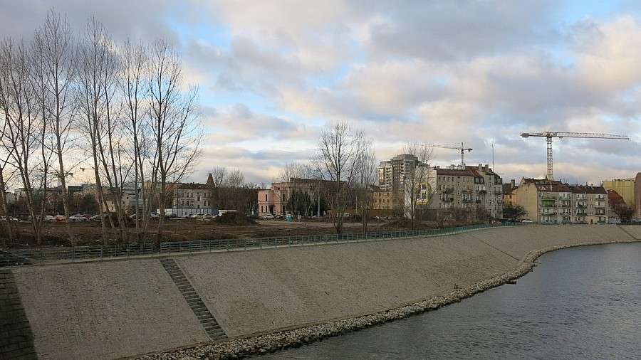 Na dawnym lodowisku „Torpiastu” będą mieszkania i pasaż