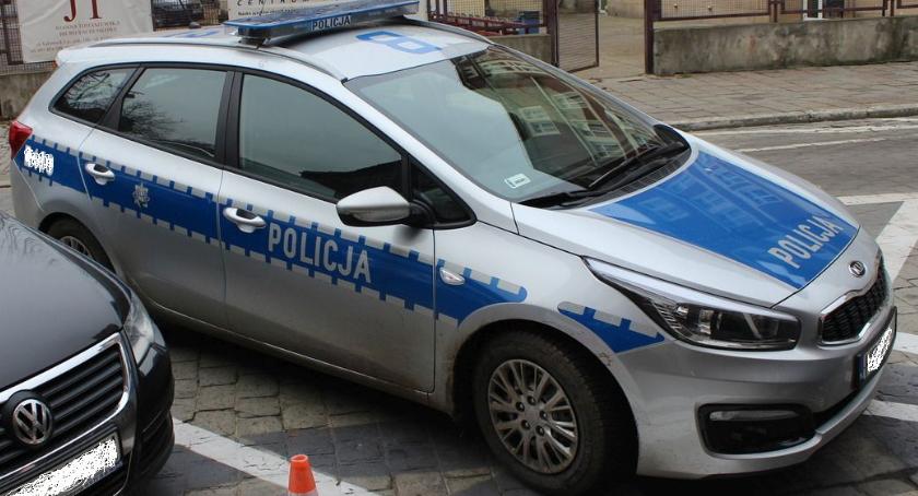 Policjanci masowo 