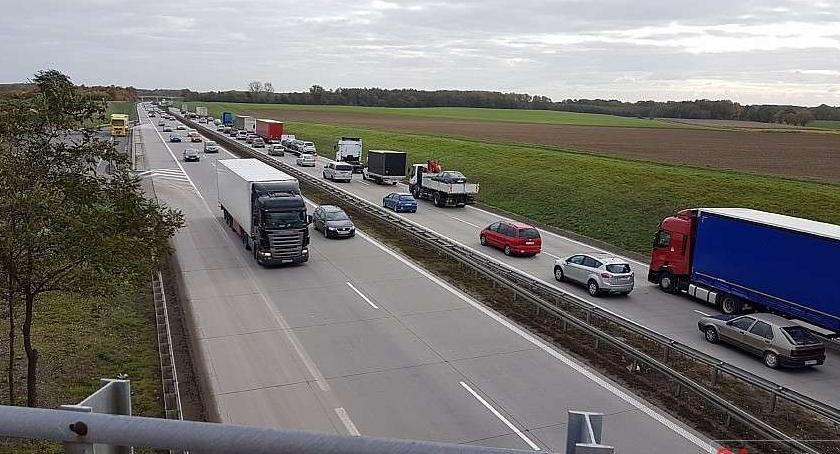 Kolizja na A4. Zator ma już 4 km długości