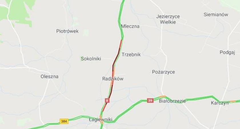 Ciężarówka potrąciła pieszego. Mężczyzna nie żyje