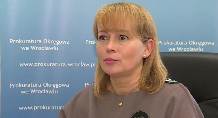 Nagrywał zatrzymanie Igora Stachowiaka. Prokurator oskarża go o przemoc wobec policjantów