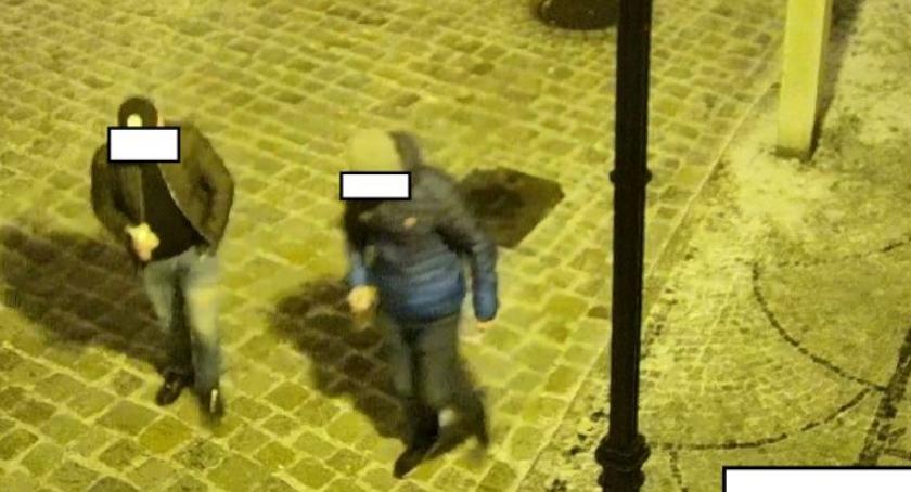 Pięć stówek za rozbicie butelki