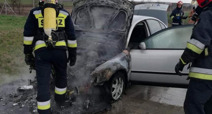 Na autostradzie A4 płonęło auto osobowe