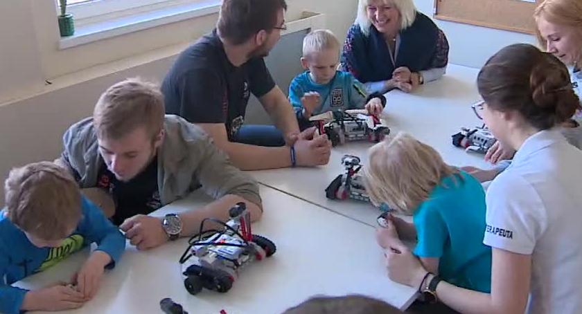 Zajęcia z robotyki jako rehabilitacja dla dzieci.
