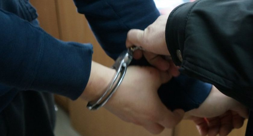 Kontrowersyjny obrońca zwierząt zatrzymany przez policję