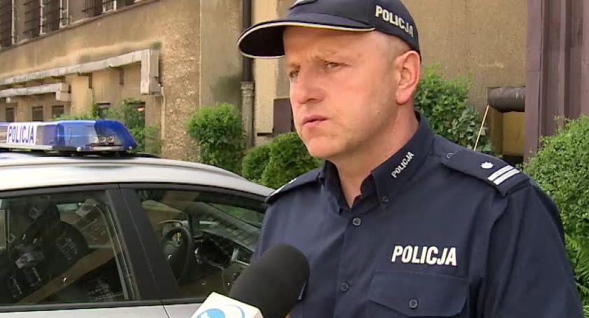 Ciężarówka z blachą przewróciła się na bariery i zablokowała autostradę A4 pod Gliwicami