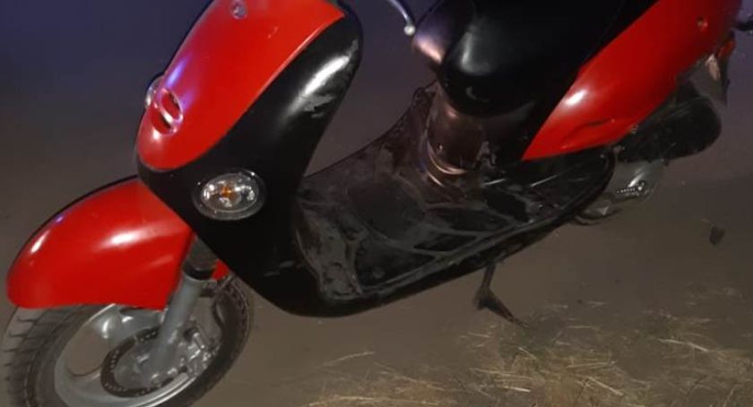 Uciekali motorowerem przed policjantami - dwóch pijanych nastolatków zatrzymanych przrz policję